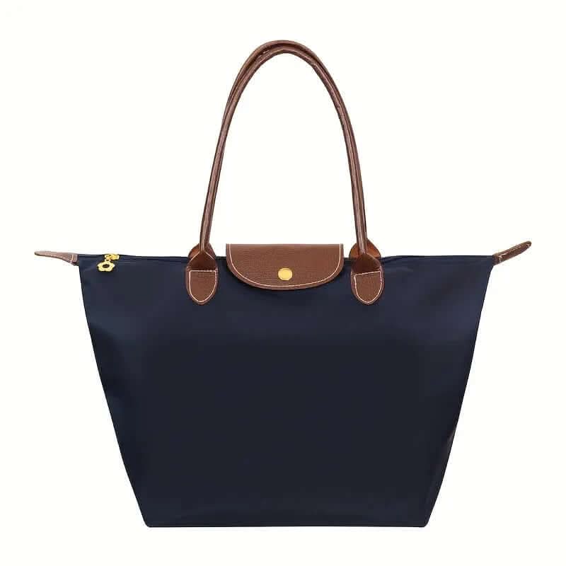 Chic and Roomy Handbag for the Contemporary Everyday