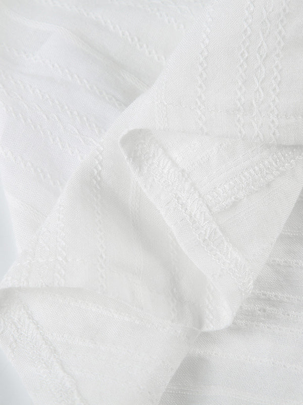 Chemise blanche à manches courtes et col vintage coupe slim