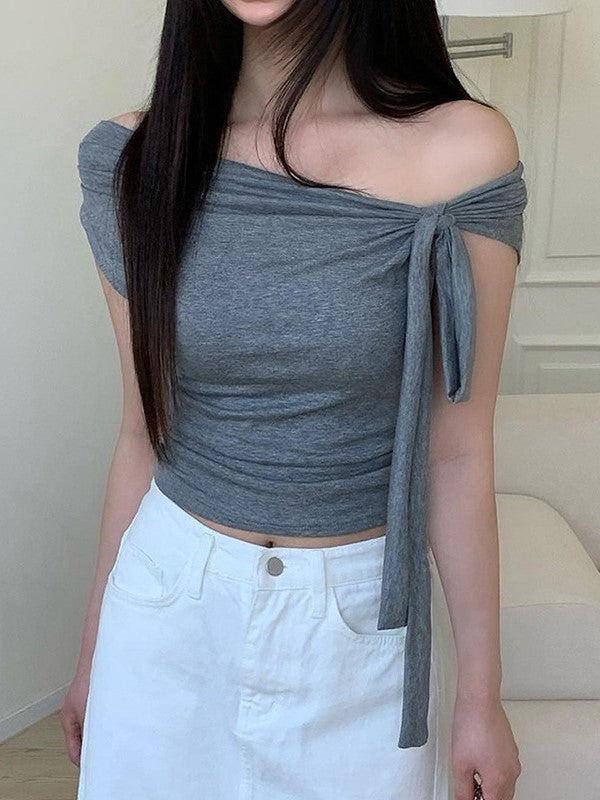 Solide vintage off shoulder geknoopt fladderend kort mouw top