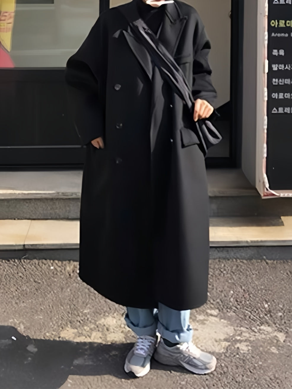Zwarte vintage lange jas met dubbele rij knopen