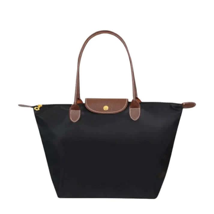Chic and Roomy Handbag for the Contemporary Everyday