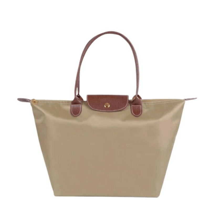 Chic and Roomy Handbag for the Contemporary Everyday