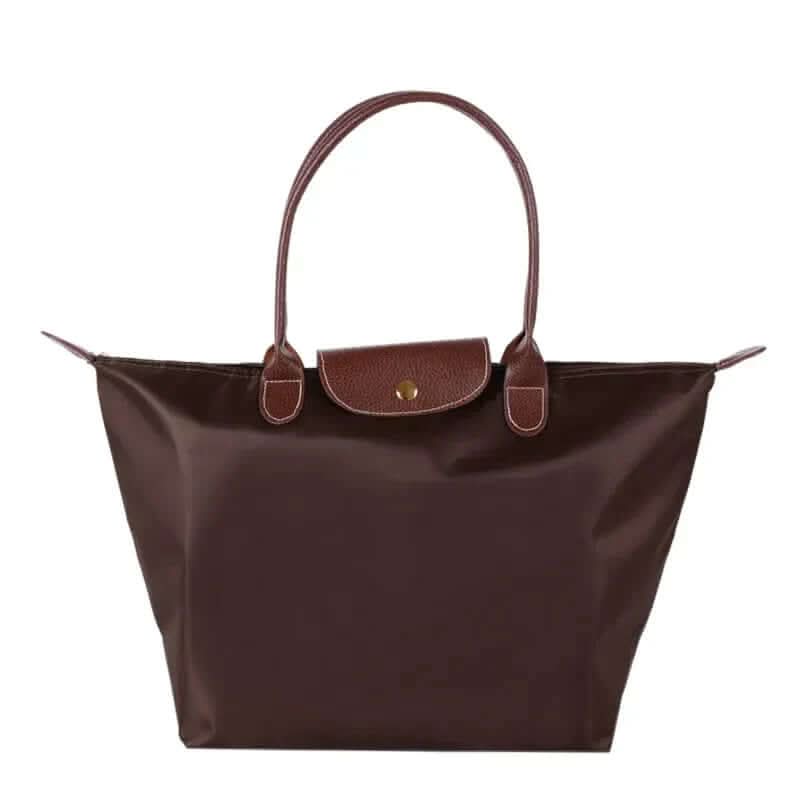 Chic and Roomy Handbag for the Contemporary Everyday