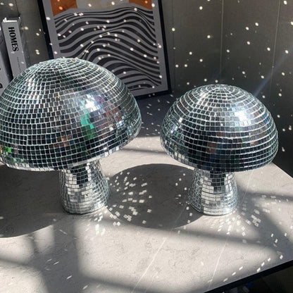 Retro LED Disco Mushroom Lamp with Glitter Effect for Patio