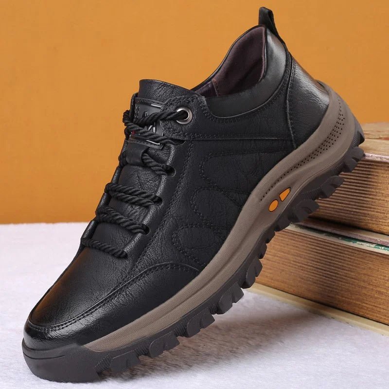Casual Men's Leather Footwear for All-Day Comfort and Protection