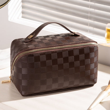 Ladies Checked Toiletry Bags | Large Capacity