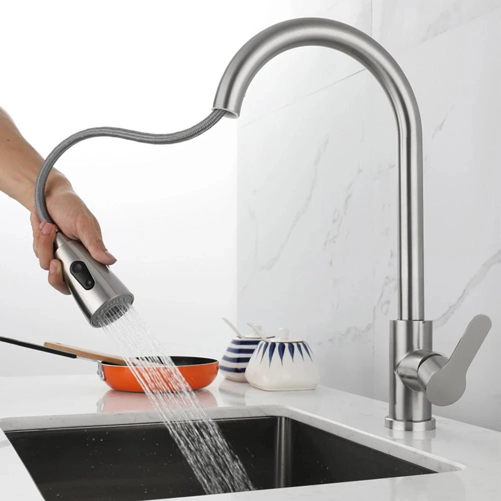 Elegant Kitchen Faucet with Pull-Out Function and 360° Rotation