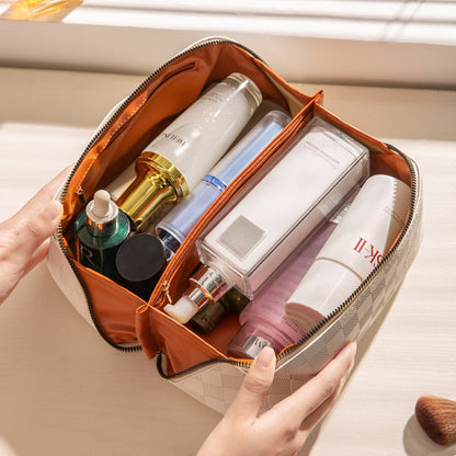 Ladies Checked Toiletry Bags | Large Capacity