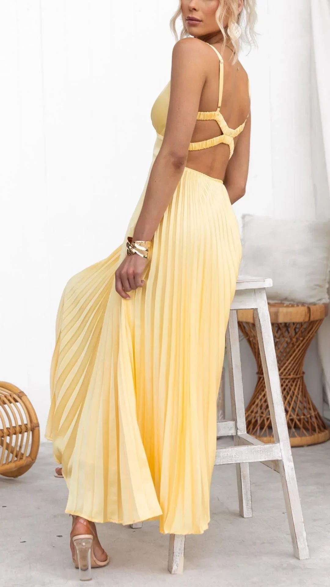Women's Yellow V-Neck Pleated Maxi Dress | Sleeveless