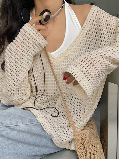 White Vintage Cutout Loose Long Sleeve Knit with V Neck