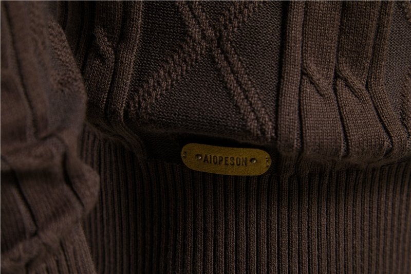 Men's V-Neck Cardigan | Knitting