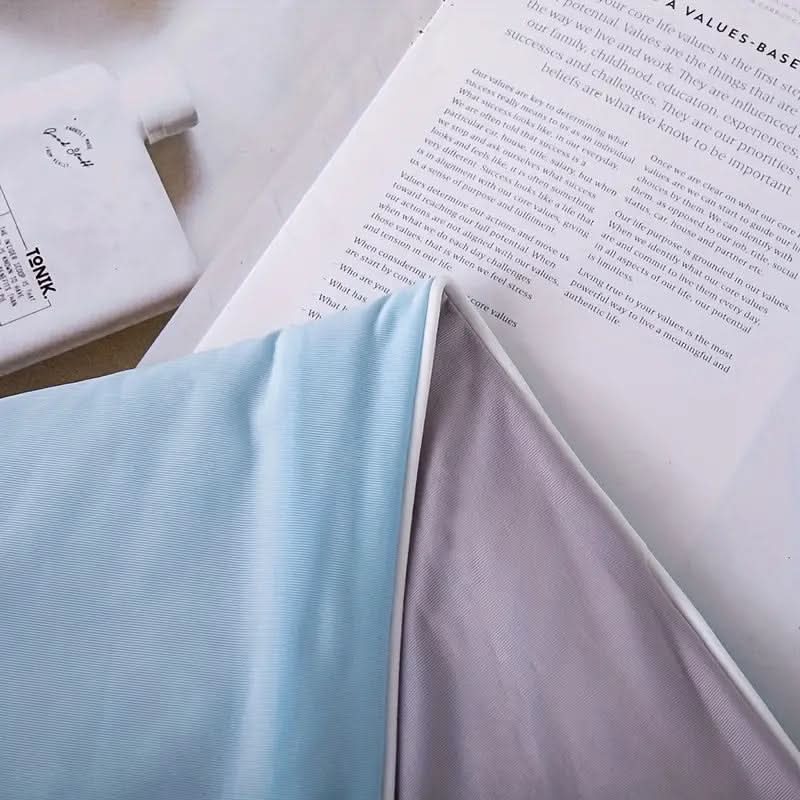 Lightweight Cooling Blanket