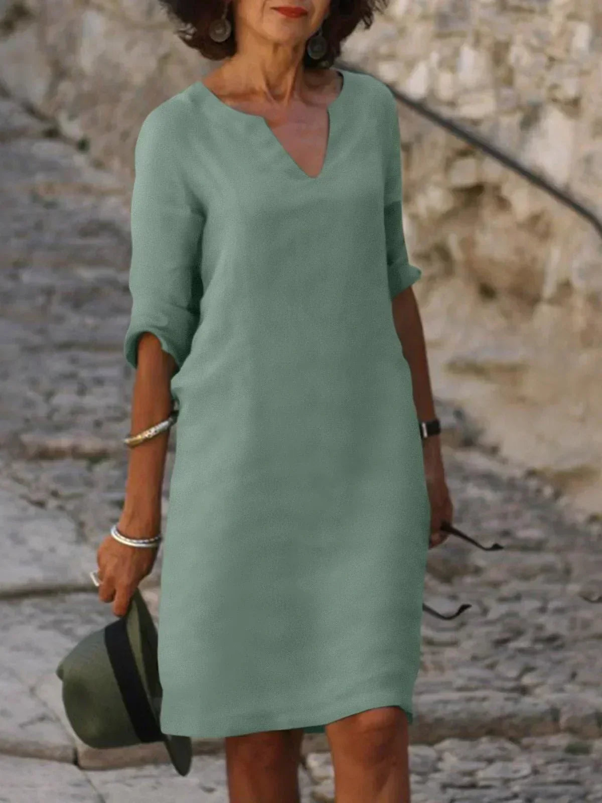 Women's Relaxed Fit V-Neck Shift Dress | Midi