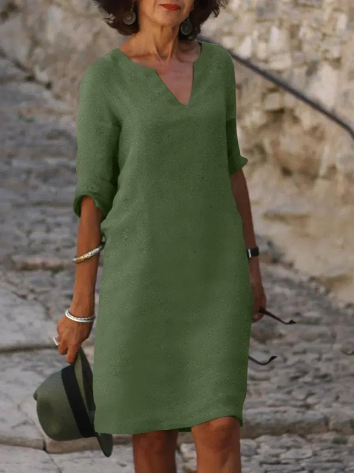Women's Relaxed Fit V-Neck Shift Dress | Midi