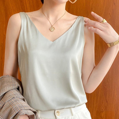 Women's Sleeveless Tank Top | V-Neck