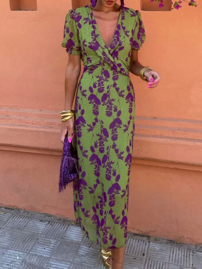 Women's Green Floral Print Midi Dress | V-Neck
