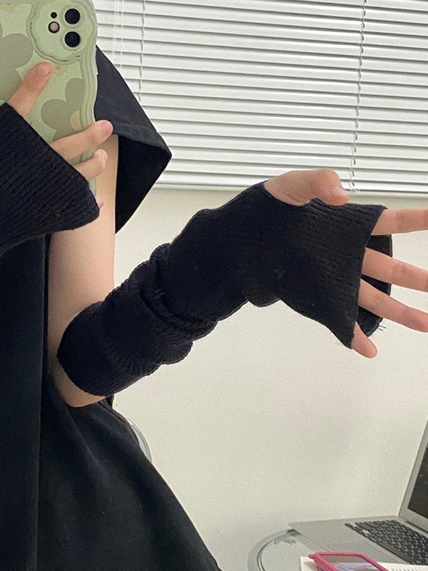 Black Ribbed Knit Gloves with Thumb Hole
