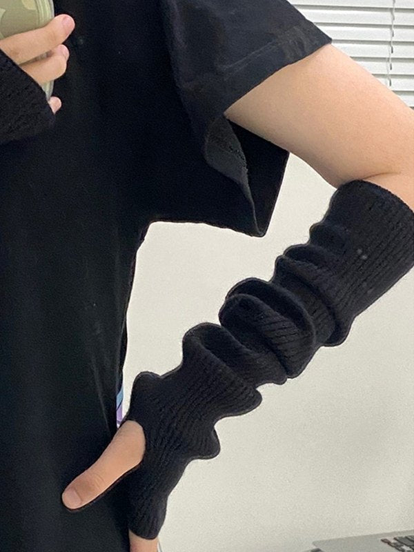 Black Ribbed Knit Gloves with Thumb Hole